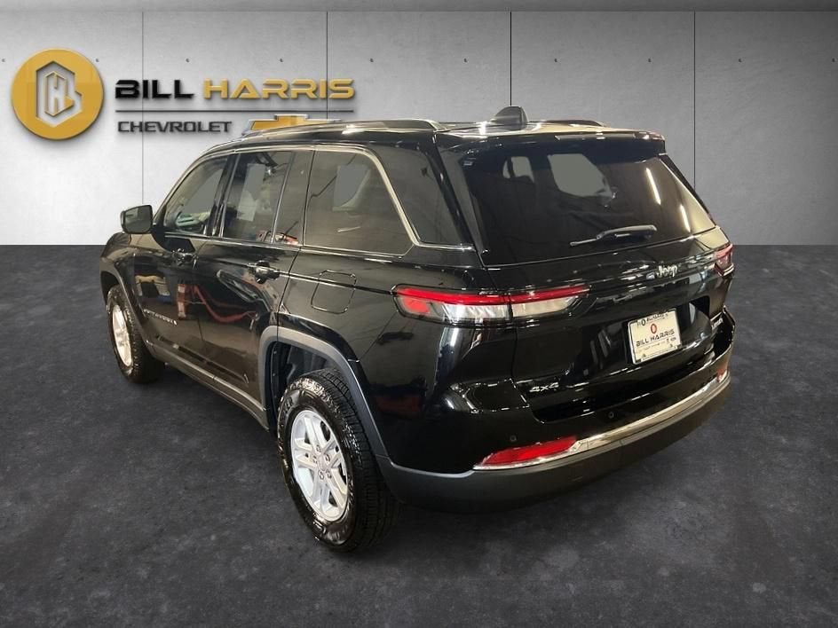 2023 Jeep Grand Cherokee Laredo 4x4