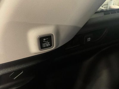 2023 Jeep Grand Cherokee Laredo 4x4