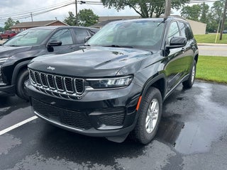 2023 Jeep Grand Cherokee Laredo 4x4