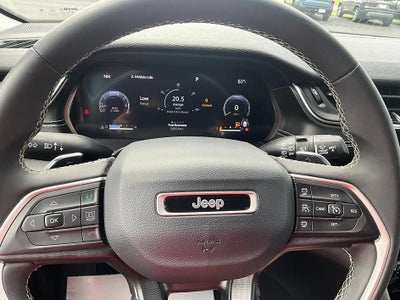 2023 Jeep Grand Cherokee Laredo 4x4