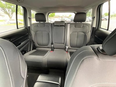 2023 Jeep Grand Cherokee Laredo 4x4