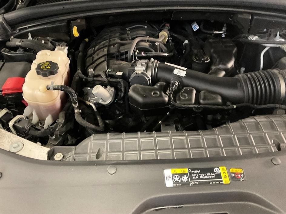 2023 Jeep Grand Cherokee Laredo 4x4