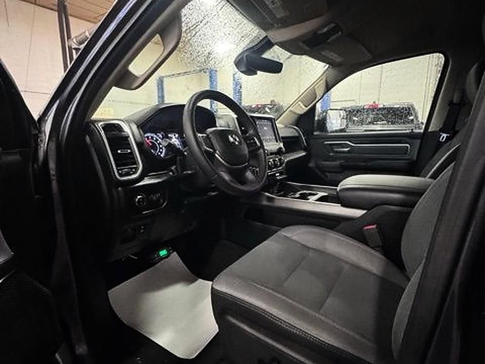 2019 RAM 1500 Big Horn/Lone Star Crew Cab 4x4 5'7" Box