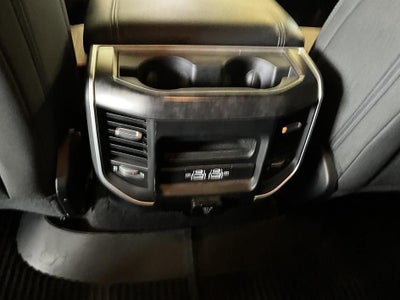 2022 RAM 1500 Big Horn Crew Cab 4x4 5'7" Box