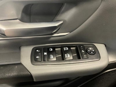 2022 RAM 1500 Big Horn Crew Cab 4x4 5'7" Box