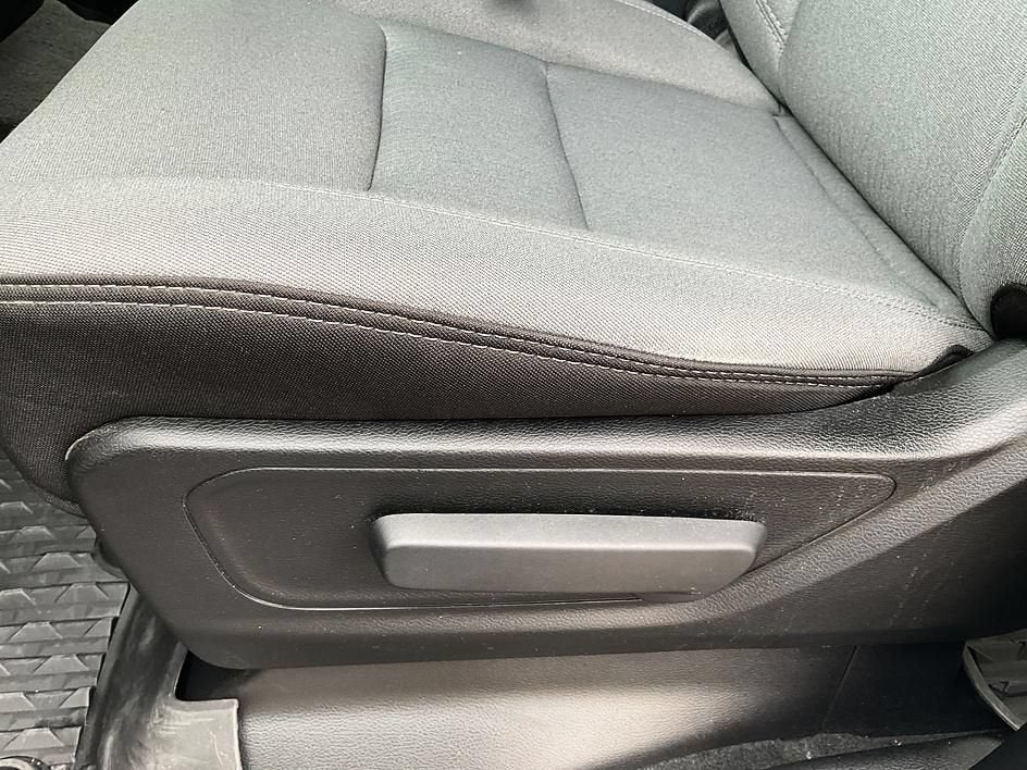 2023 RAM 1500 Big Horn Crew Cab 4x4 5'7" Box
