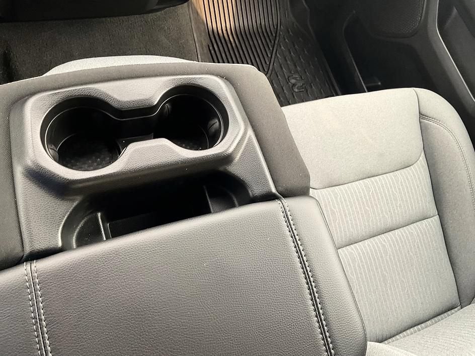 2023 RAM 1500 Big Horn Crew Cab 4x4 5'7" Box
