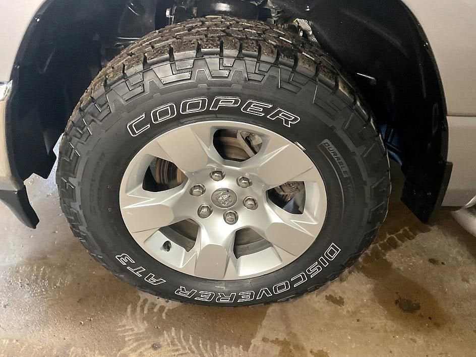 2020 RAM 1500 Big Horn Quad Cab 4x4 6'4" Box