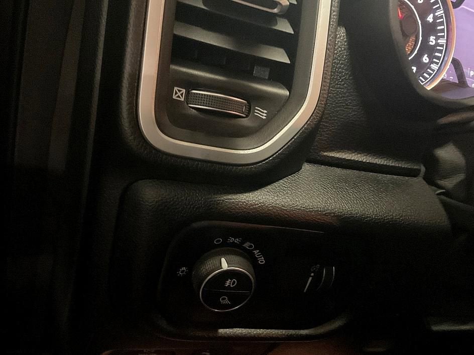 2020 RAM 1500 Big Horn Quad Cab 4x4 6'4" Box