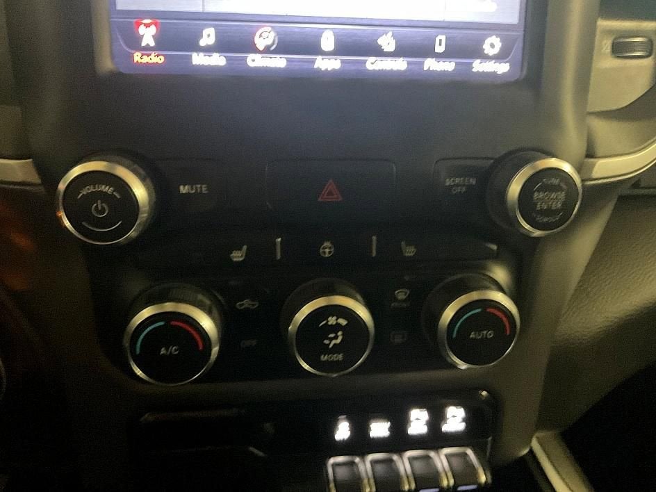 2020 RAM 1500 Big Horn Quad Cab 4x4 6'4" Box