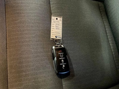 2020 RAM 1500 Big Horn Quad Cab 4x4 6'4" Box