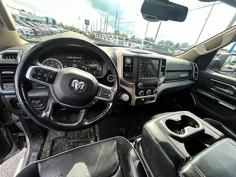 2019 RAM 1500 Laramie Crew Cab 4x4 5'7" Box