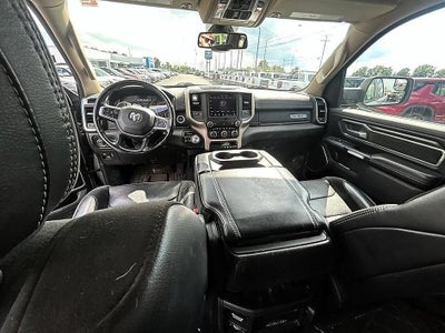 2019 RAM 1500 Laramie Crew Cab 4x4 5'7" Box