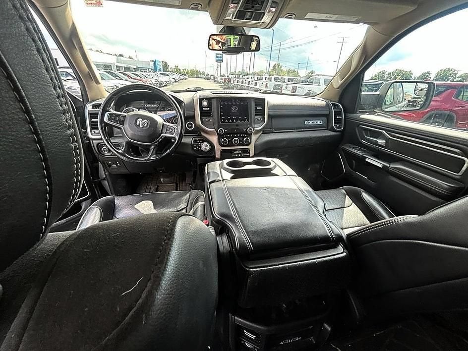 2019 RAM 1500 Laramie Crew Cab 4x4 5'7" Box