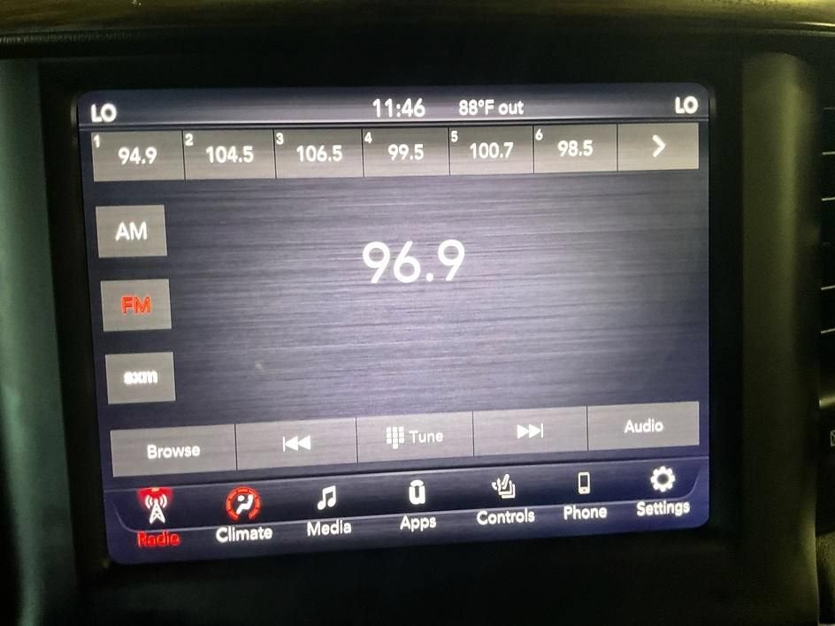 2019 RAM 1500 Laramie Crew Cab 4x4 5'7" Box