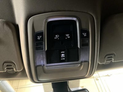 2019 RAM 1500 Laramie Crew Cab 4x4 5'7" Box