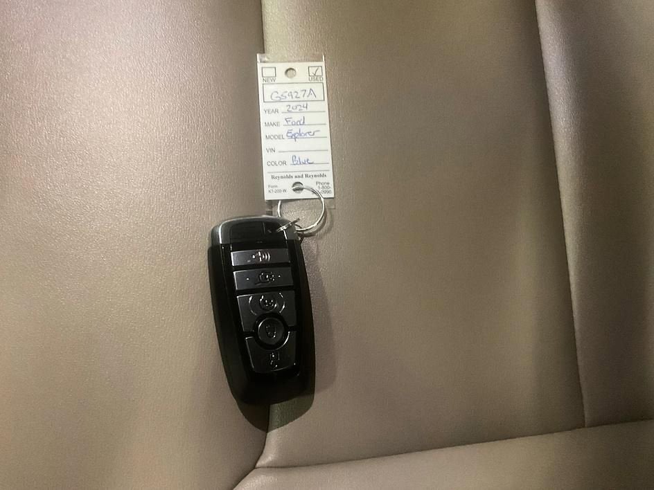 2024 Ford Explorer XLT