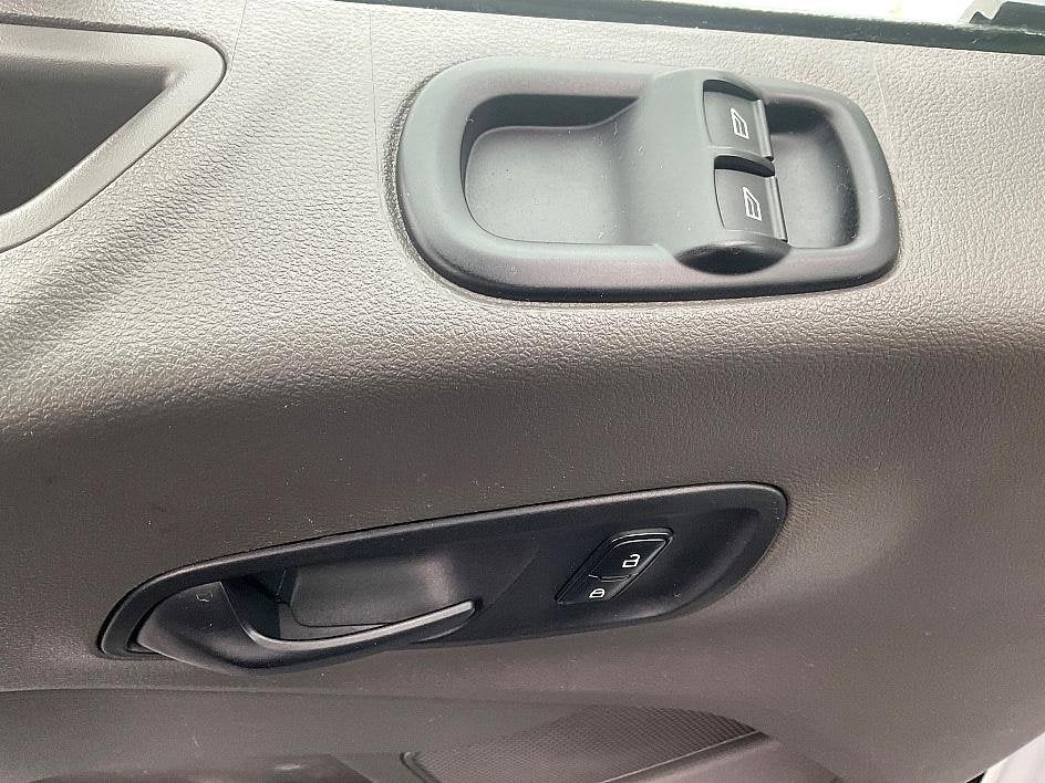 2020 Ford Transit-250 Cargo Van Base