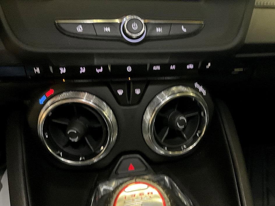 2021 Chevrolet Camaro LT1