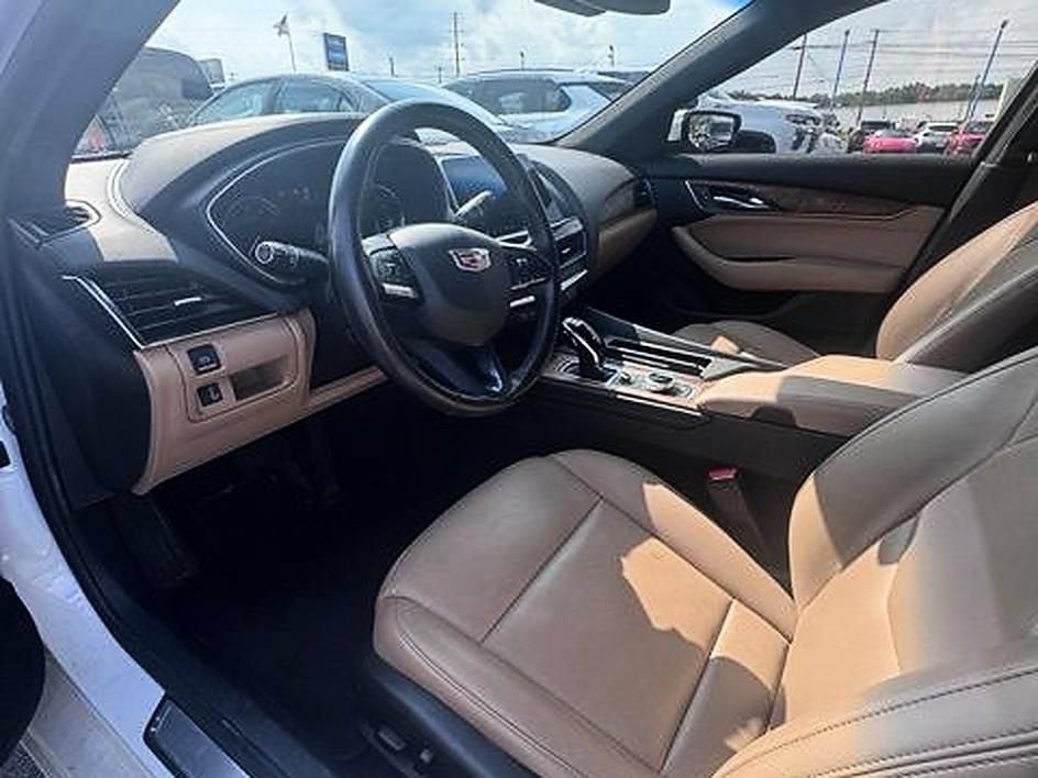 2022 Cadillac CT5 Premium Luxury