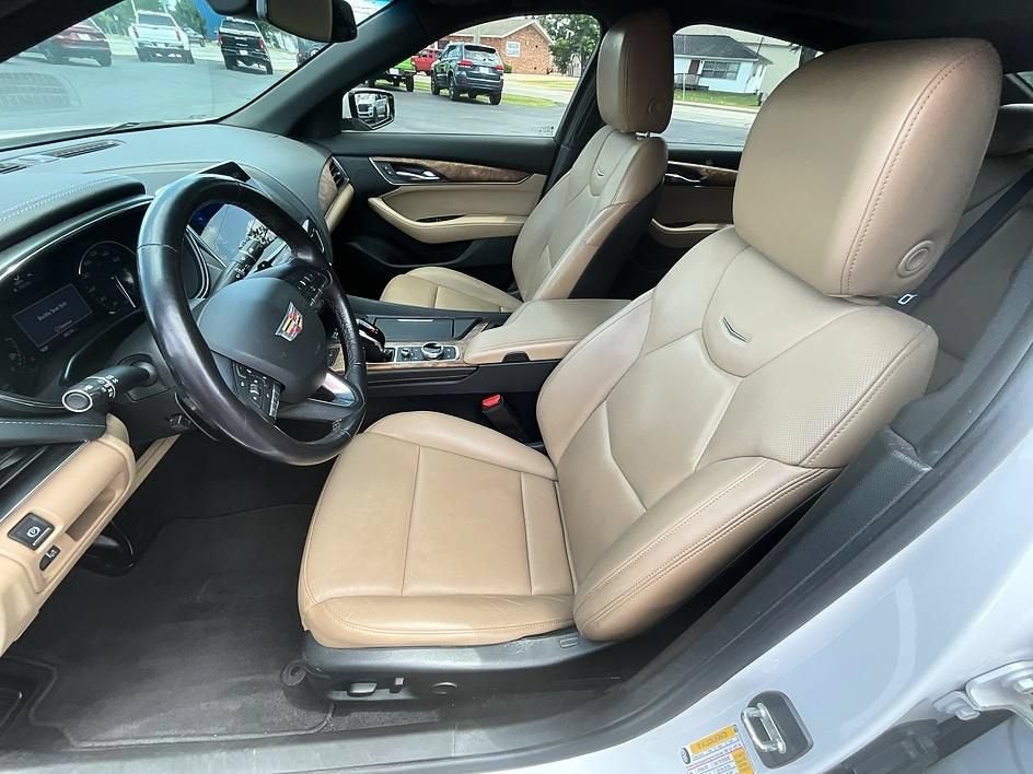 2022 Cadillac CT5 Premium Luxury