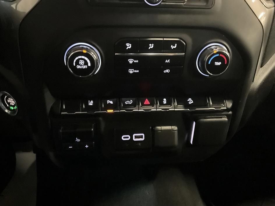 2025 Chevrolet Silverado 2500 HD Custom