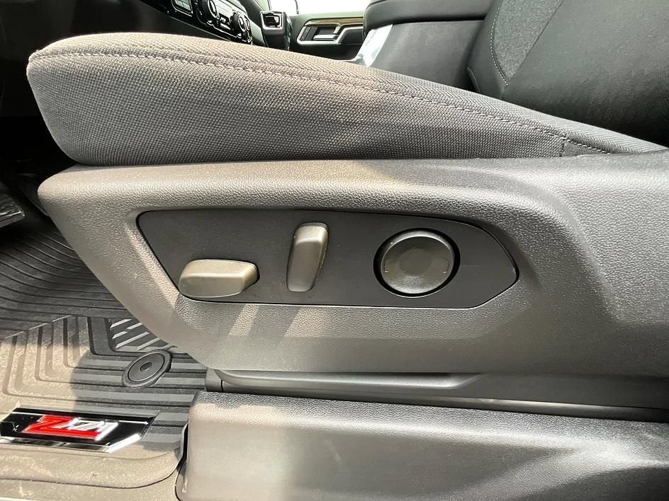 2026 Chevrolet Silverado 1500 RST - Photo 16
