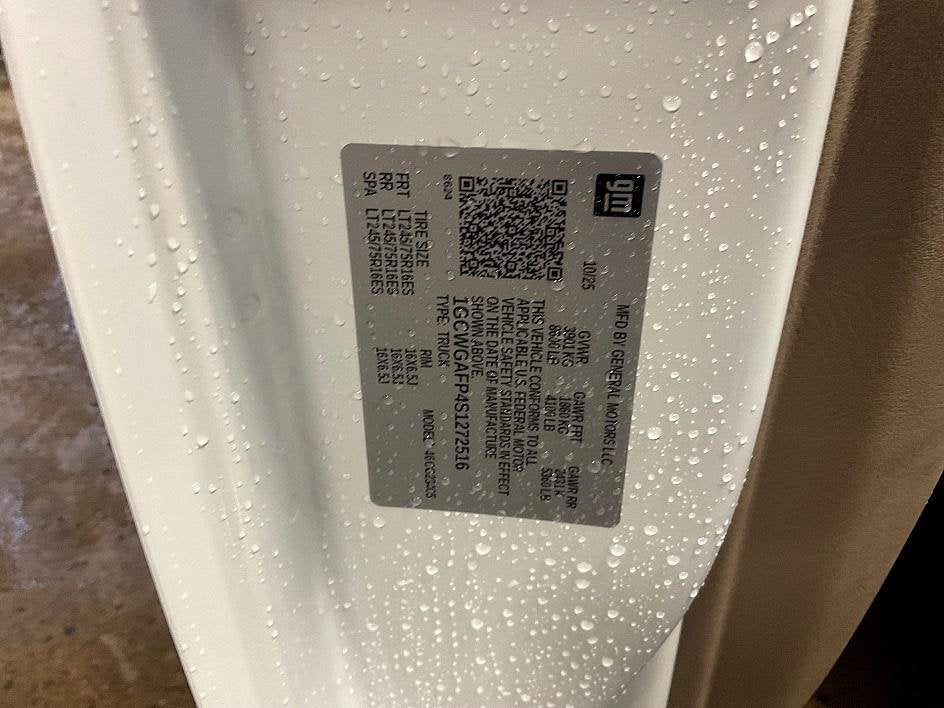 2025 Chevrolet Express Cargo 2500 WT