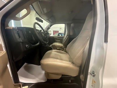 2025 Chevrolet Express Cargo 2500 WT