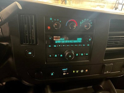 2025 Chevrolet Express Cargo 2500 WT