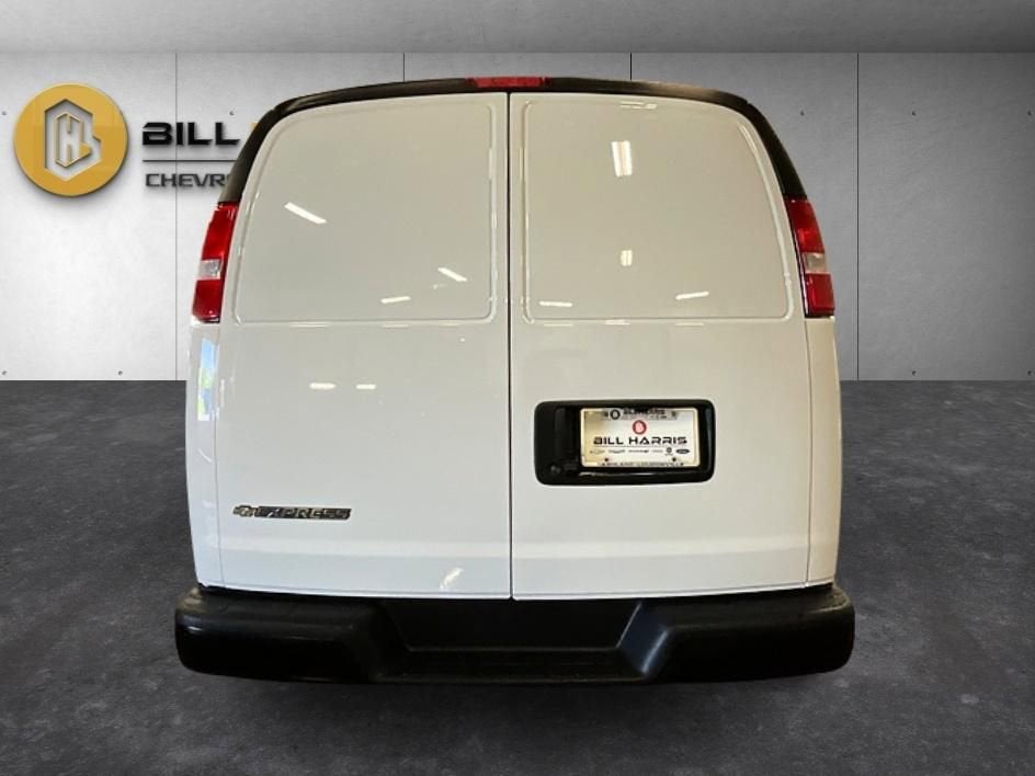 2026 Chevrolet Express Cargo Work Van - Photo 11