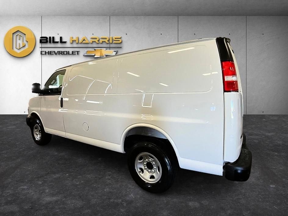 2026 Chevrolet Express Cargo WT
