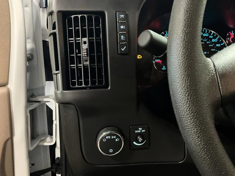2026 Chevrolet Express Cargo WT