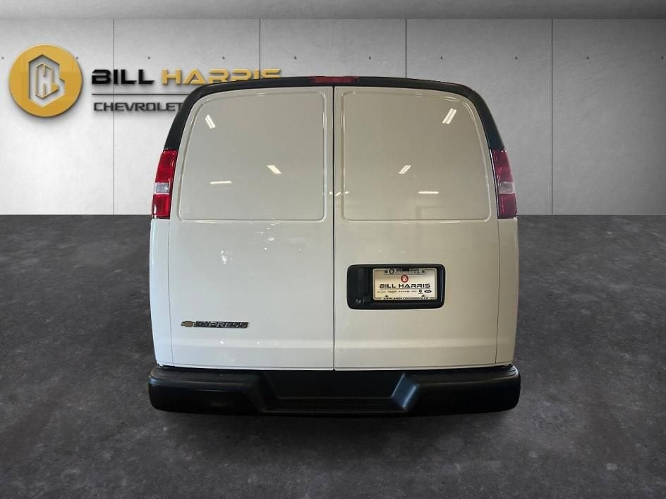 2026 Chevrolet Express Cargo WT