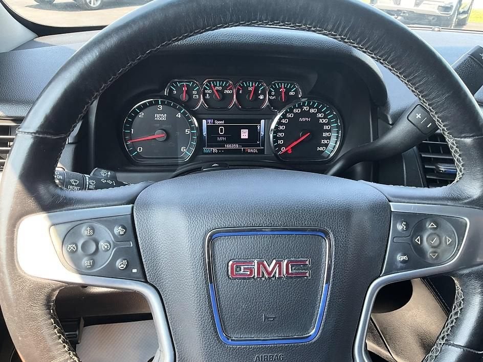 2017 GMC Yukon SLT