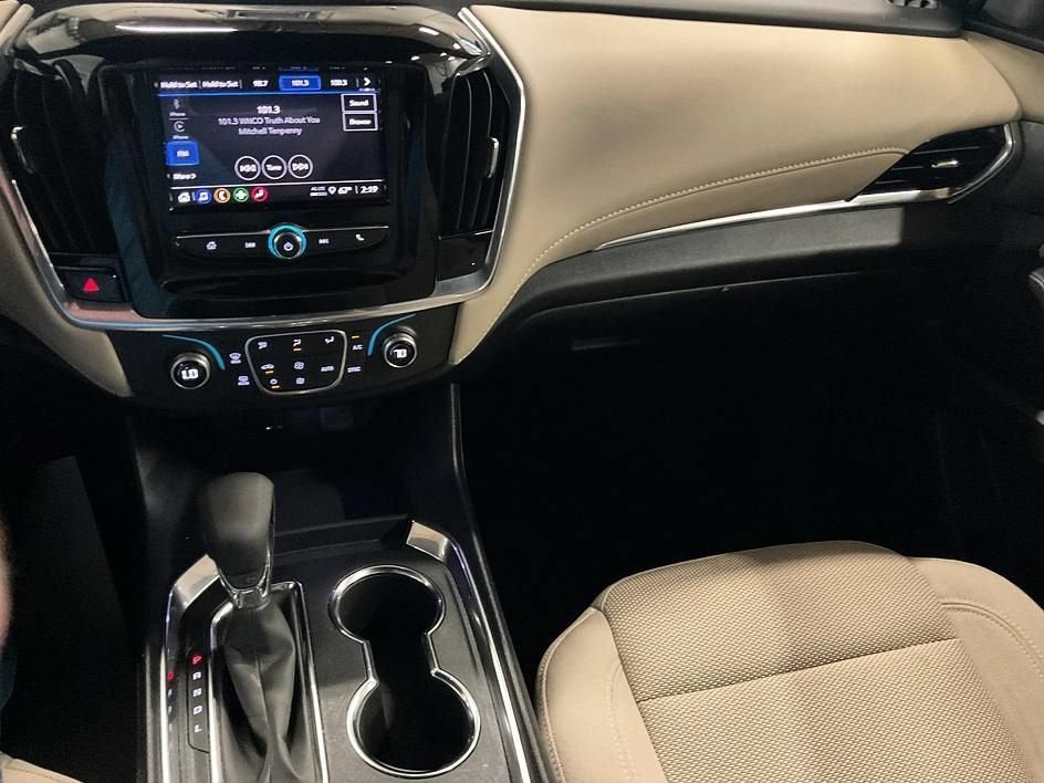 2023 Chevrolet Traverse LS