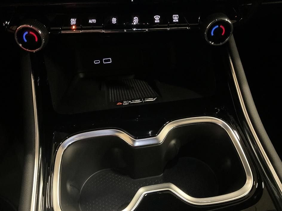 2026 Chevrolet Traverse High Country - Photo 24