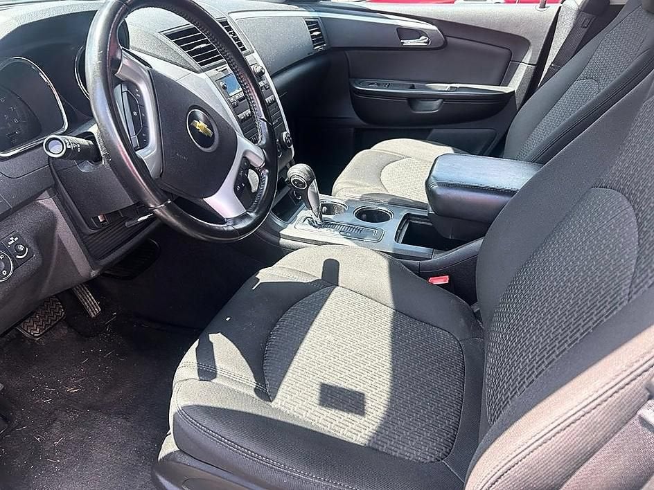 2011 Chevrolet Traverse LT w/1LT