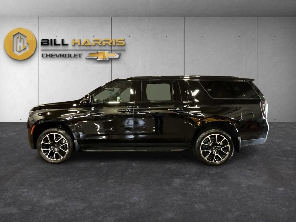 2026 Chevrolet Suburban RST - Photo 13