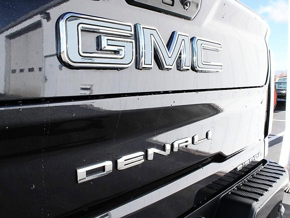 2024 GMC Sierra 2500 HD Denali Ultimate