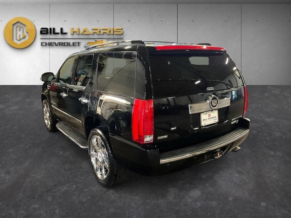 2009 Cadillac Escalade Standard