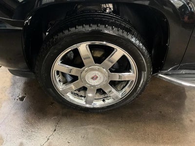 2009 Cadillac Escalade Standard