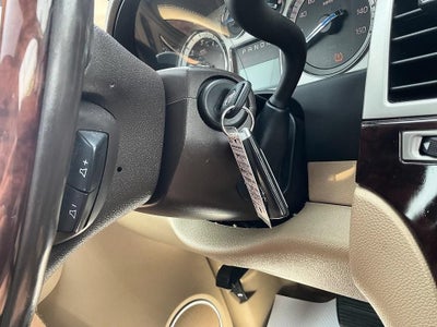 2009 Cadillac Escalade Standard