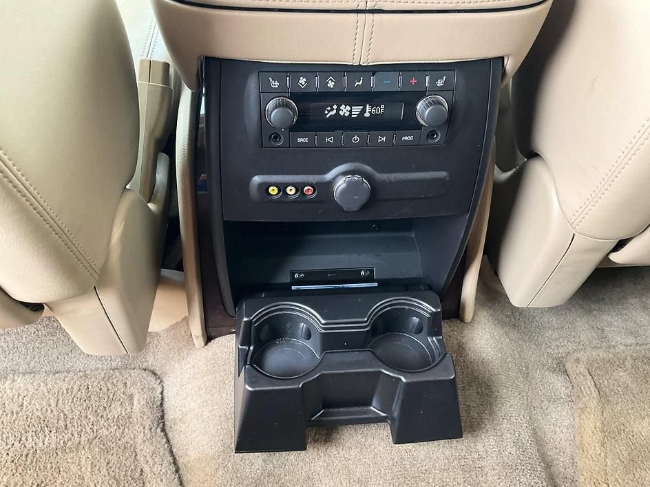 2009 Cadillac Escalade Standard