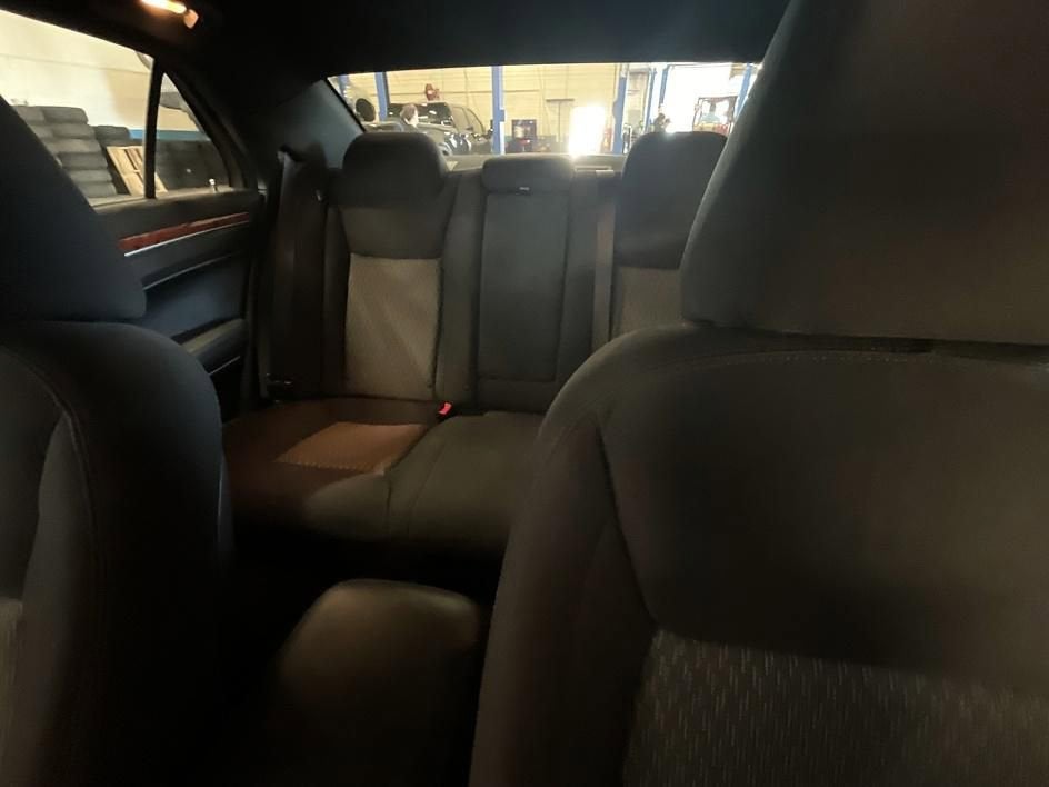 2012 Chrysler 300 Base