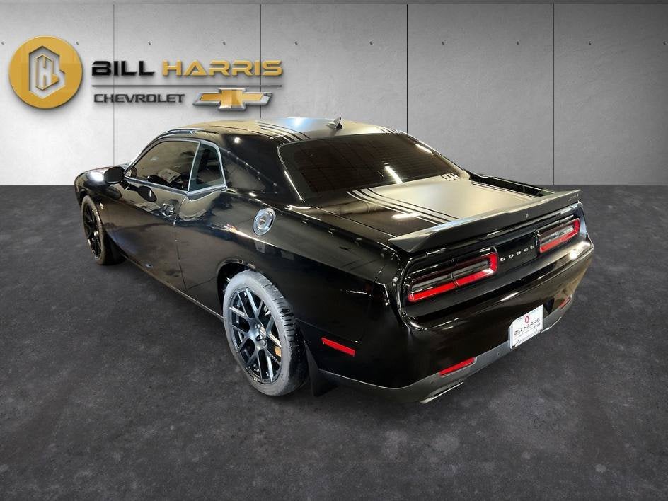2015 Dodge Challenger R/T Scat Pack Shaker