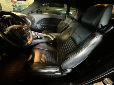 2015 Dodge Challenger R/T Scat Pack Shaker