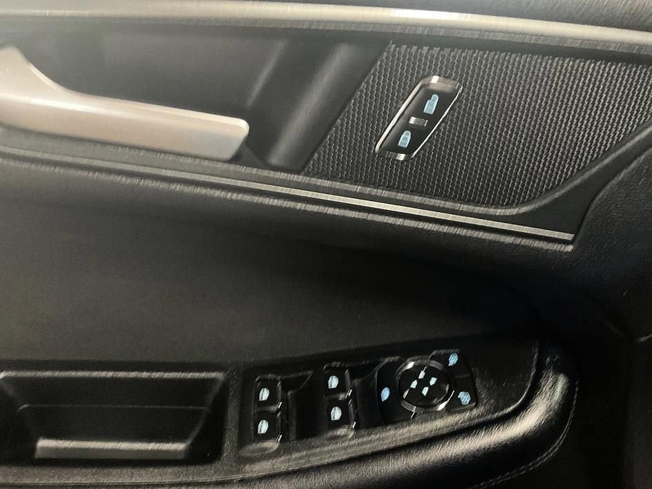 2018 Ford Edge SE