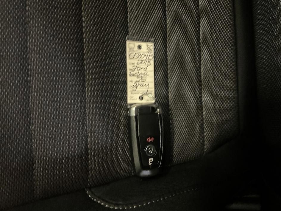 2018 Ford Edge SE