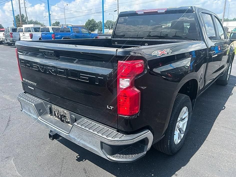 2023 Chevrolet Silverado 1500 LT